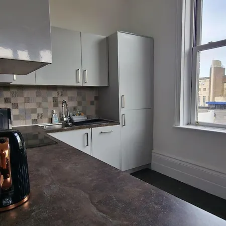 Apartment The Stray Adjacent, Interior-designed 2-bed Apartment- Luxury