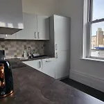 公寓 The Stray Adjacent, Interior-designed 2-bed Apartment- Luxury