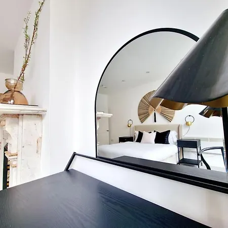 Apartment The Stray Adjacent, Interior-designed 2-bed Apartment- Luxury Harrogate